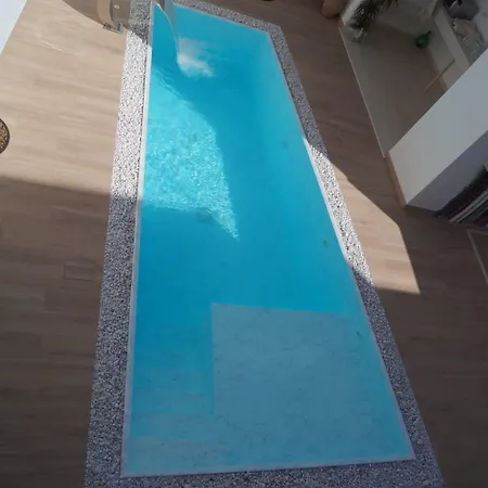 Lux ベッド・アンド・ブレックファスト