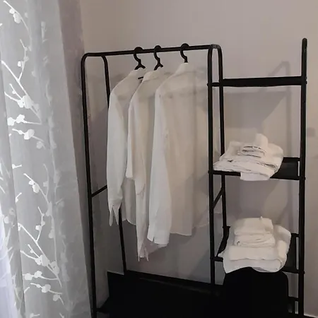 Lux Bed & Breakfast